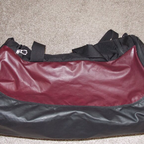 adidas Team Issue Duffel Bag - Picture 9 of 11